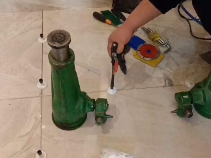 地面砖空鼓的补救方法(地面砖空鼓的补救方法有哪些)